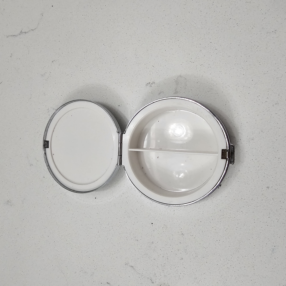Brighton Pill Or Trinket Box - Picture 3 of 4